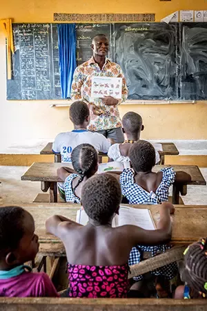 Education programmes teach school children good hygiene habits